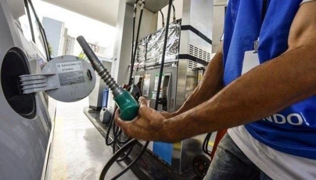 Preço da gasolina pode subir até 12% nos próximos 15 dias