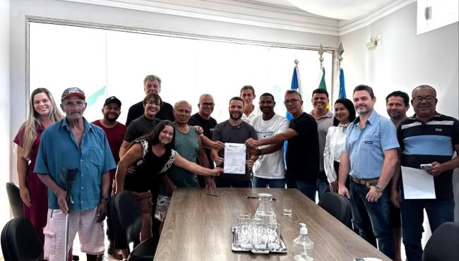 Prefeito interino de Pedro Canário, no ES, Denis Amâncio, autoriza obras de drenagem e pavimentação no bairro Boa Vista