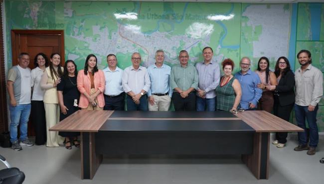 Prefeito Marcus Batista recebe representantes da UFES e MEC para acertar últimos detalhes do curso de Medicina, em São Mateus, ES