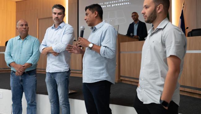 Prefeitura apresenta projeto do Park Empresarial e incentivos para empresários em Pedro Canário, ES