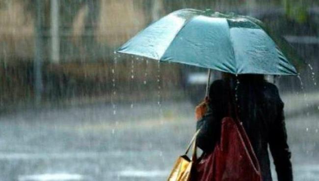 Previsão de chuva forte e trovoadas até quarta-feira (3) em todo o ES