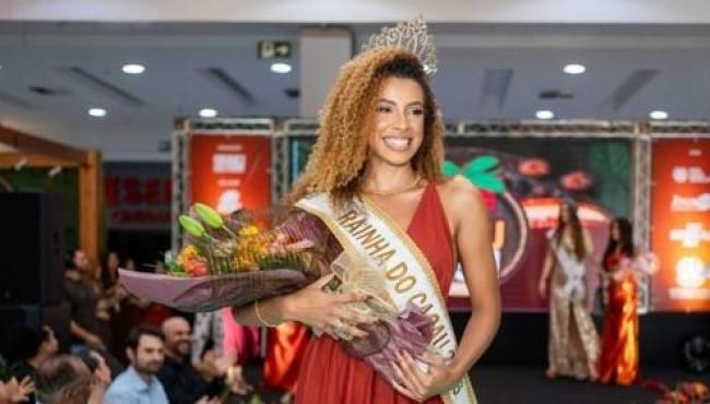 Primeira mulher negra a conquistar o título, Ester Rocha é a nova Rainha do Cacau 2026