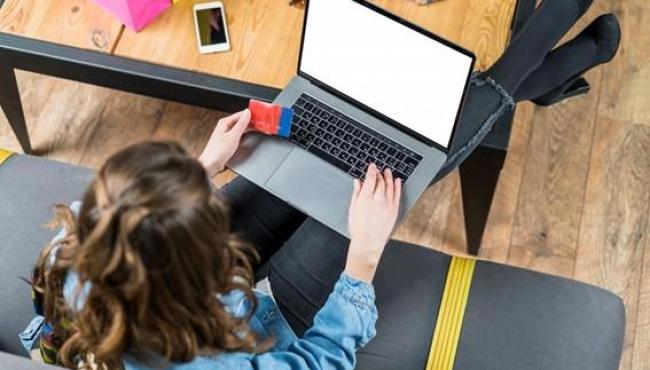 Prodest alerta cuidados para compra digital de material escolar