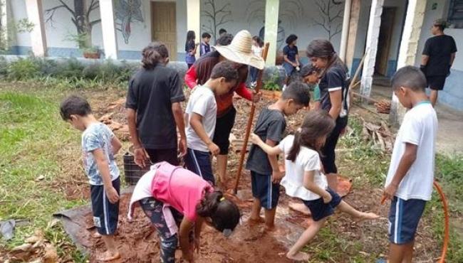 Projeto apoiado pela Fendt conecta crianças em situação de vulnerabilidade à alimentação saudável e à natureza
