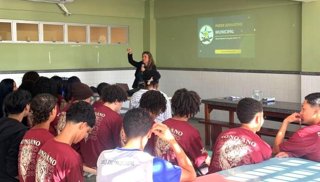 Projeto idealizado por servidora da Câmara Municipal aproxima estudantes da EJA ao processo legislativo em Conceição da Barra, ES
