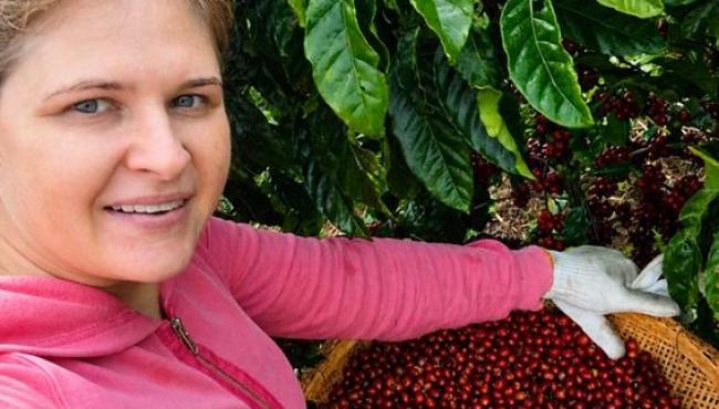 Projeto Mulheres do Café abre inscrições para publicação com histórias de cafeicultoras do Espírito Santo