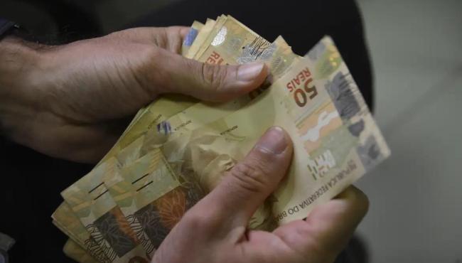Proposta do Orçamento de 2026 prevê salário mínimo de R$ 1.631