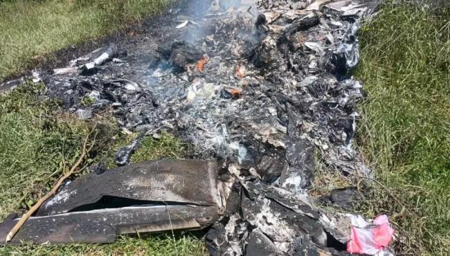 Queda de avião de pequeno porte deixa dois homens mortos em Rio Claro, no sul fluminense