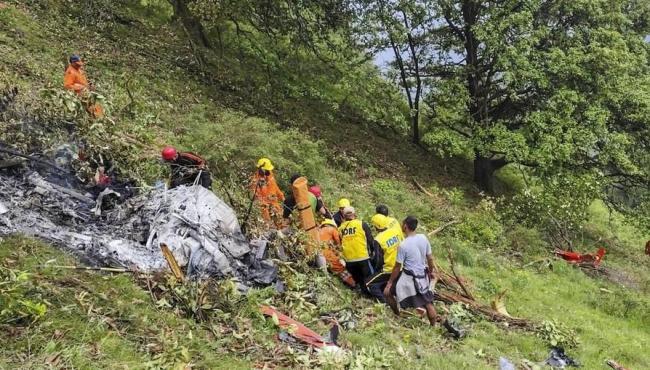 Queda de helicóptero na manhã deste domingo (15) mata sete pessoas; não houve sobreviventes