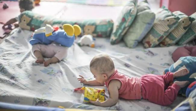 Quedas: mais de 330 mil crianças foram internadas no Brasil em 10 anos