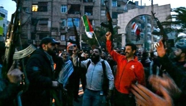 Rebeldes sírios tomam Damasco e anunciam o fim do regime de Assad