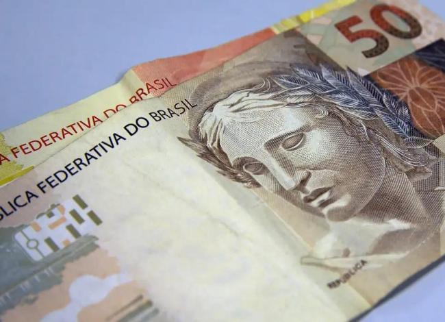 Receita paga lote da malha fina do Imposto de Renda de fevereiro