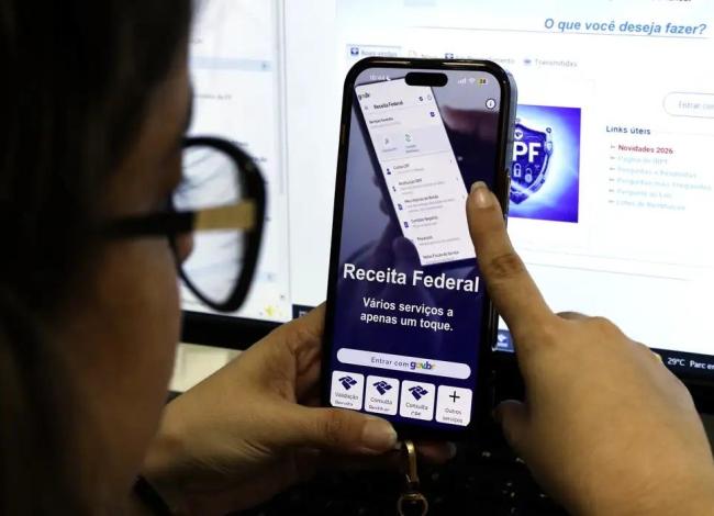 Receita paga nesta sexta-feira terceiro lote de restituição do IR 2026