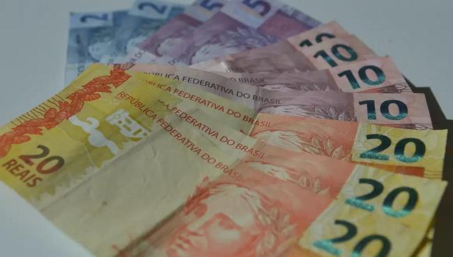 Renda domiciliar per capita chega a R$ 2.316 em 2025, diz IBGE