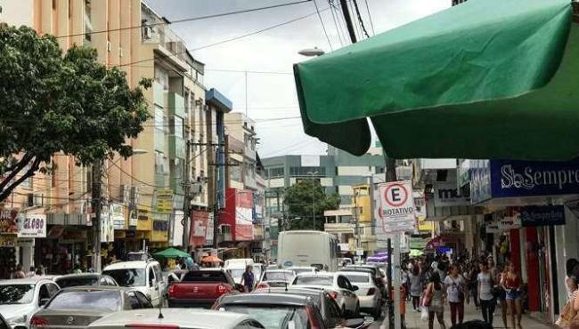 Revezamento de atividades: saiba como fica a situação do comércio neste final de semana