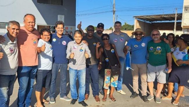 Ricardo Ferraço e Freitas buscam votos em Pedro Canário