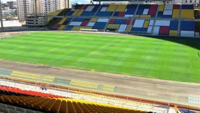 Rio Branco enfrenta o Serra em jogo que acontece no Kleber Andrade neste sábado (14)