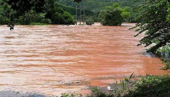 Rio Doce atinge o nível de 508 cm e com tendência é aumentar nas próximas horas, em Colatina