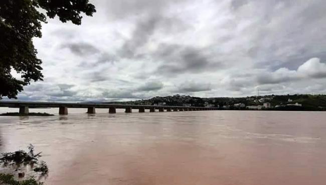 Rio Doce atinge o nível de 547 cm, com tendência a permanecer estável nas próximas horas, em Colatina