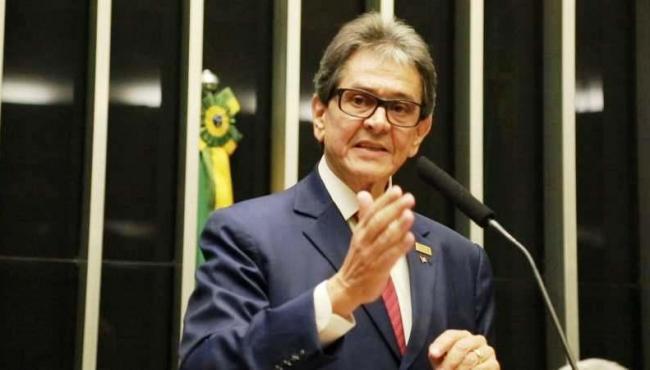 Roberto Jefferson sugere a Bolsonaro 'demitir o Supremo'