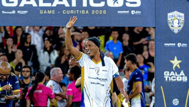 Ronaldinho Gaúcho anuncia volta aos gramados pelo italiano Ravenna