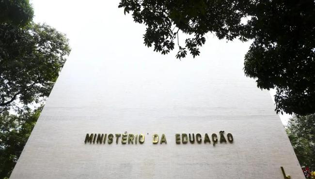 Sai lista de cursos superiores semipresenciais autorizados pelo MEC