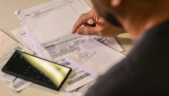 Salário mínimo de R$ 1.621 começou a valer a partir desta quinta-feira (1º)