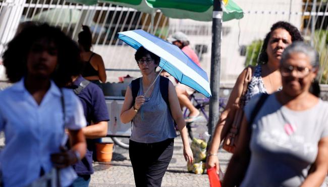 Salário mínimo deverá subir para R$ 1.741 em 2027