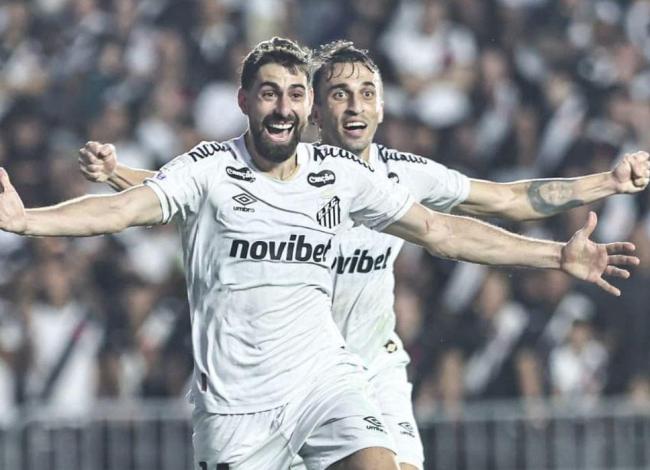 Santos desencanta no 2º tempo e atropela o Vasco pelo Brasileirão