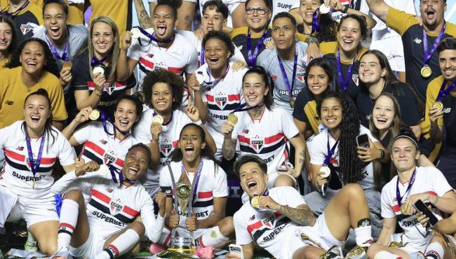 São Paulo segura Corinthians e é campeão brasileiro pela 1ª vez
