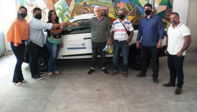 Seag entrega mais veículos para municípios capixabas