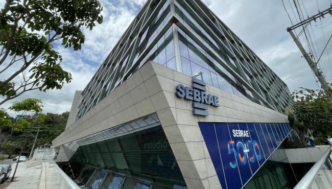 Sebrae/ES abre processo seletivo com salário de até R$ 7.344,46