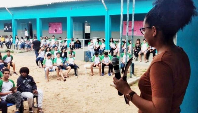 Secretaria de Saúde realiza palestra sobre violência para alunos da EEEM “Joaquim Fonseca”, em Conceição da Barra, ES