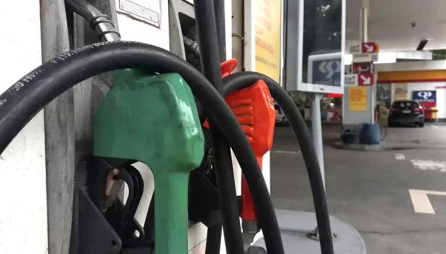 Segunda maior refinaria do país reduz preço da gasolina em 11,3%