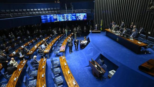Senado aprova isenção de IR para quem ganha até dois salários-mínimos