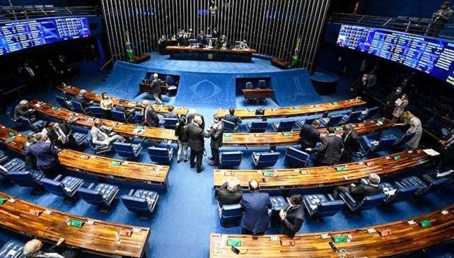 Senado aprova valor mínimo permanente de R$ 400 para Auxílio Brasil