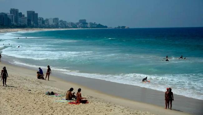 Senado retoma debate de PEC que pode privatizar praias da União no litoral