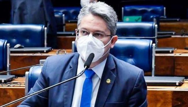 Senador cobra investigação contra Toffoli: "Justiça é para todos"