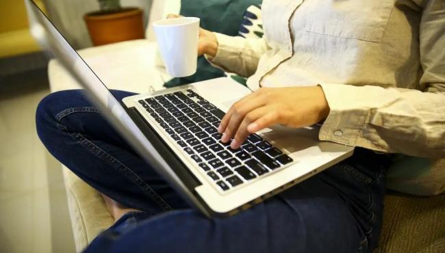 Sete em cada dez brasileiros temem comprar remédios pela internet