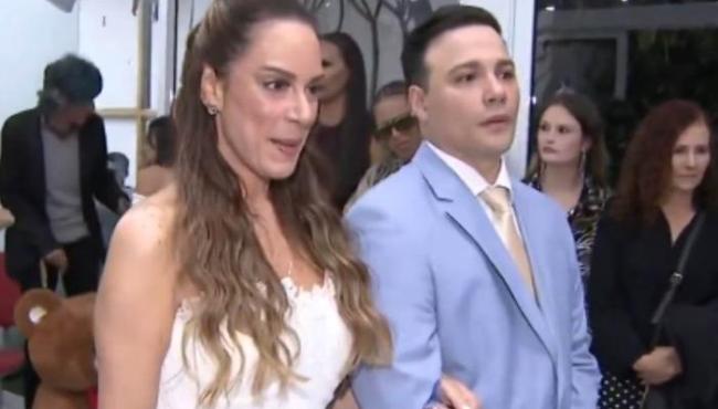 Silvia Abravanel e Gustavo Moura oficializam casamento no civil