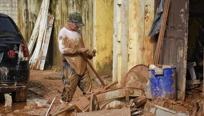 Sobe para 20 o número de mortos por causa das chuvas no ES; 7 estão desaparecidos