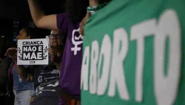 Sociedade pediátrica é contra projeto que dificulta aborto legal
