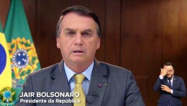 “Somos o 5º país que mais vacina”, diz Bolsonaro em pronunciamento