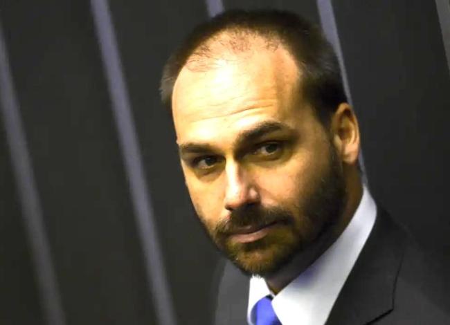 STF condena Eduardo Bolsonaro por difamar deputada Tábata Amaral