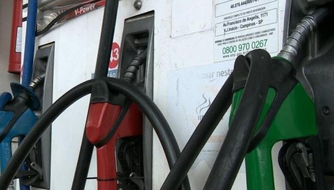 Subsídio de R$ 0,44 por litro da gasolina é prorrogado por 30 dias
