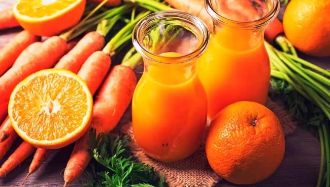 Suco de cenoura com laranja e seus benefícios: Uma dose diária de saúde