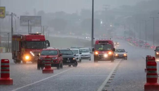 Sul e Sudeste terão dia de chuva, trovoadas e tempestades