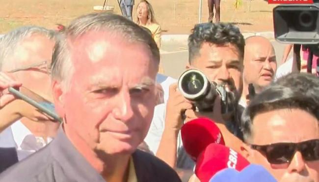 “Suprema humilhação”, diz Bolsonaro sobre ação da PF