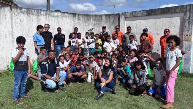 Suzano celebra o Dia da Árvore com educação ambiental e plantio de ipês amarelos na Bahia e no Espírito Santo
