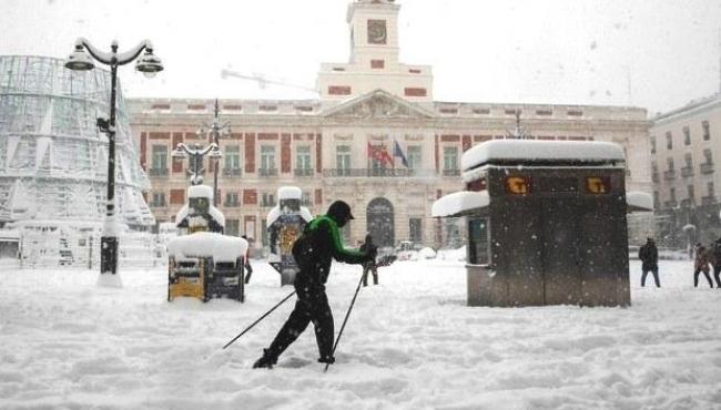 Tempestade de neve deixa ao menos quatro mortos na Espanha